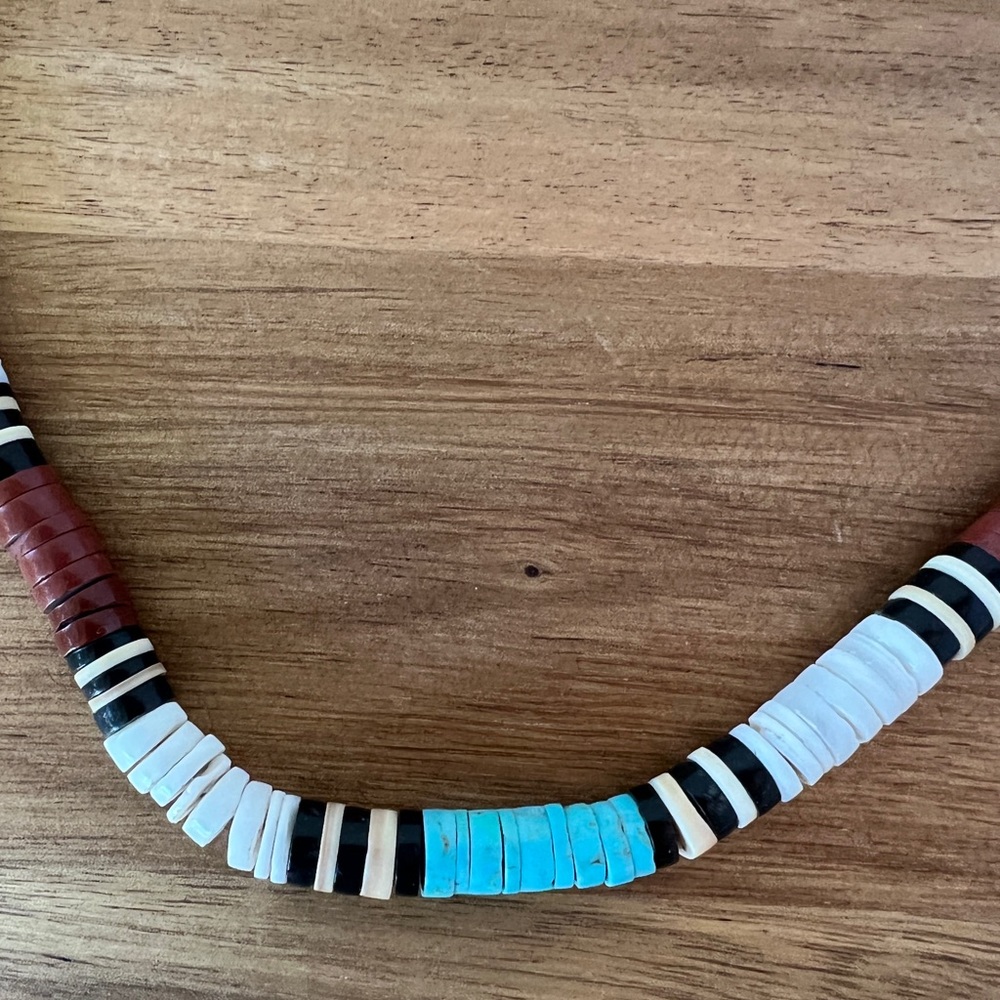 Vintage Heishi Necklace - Picture 4 of 6